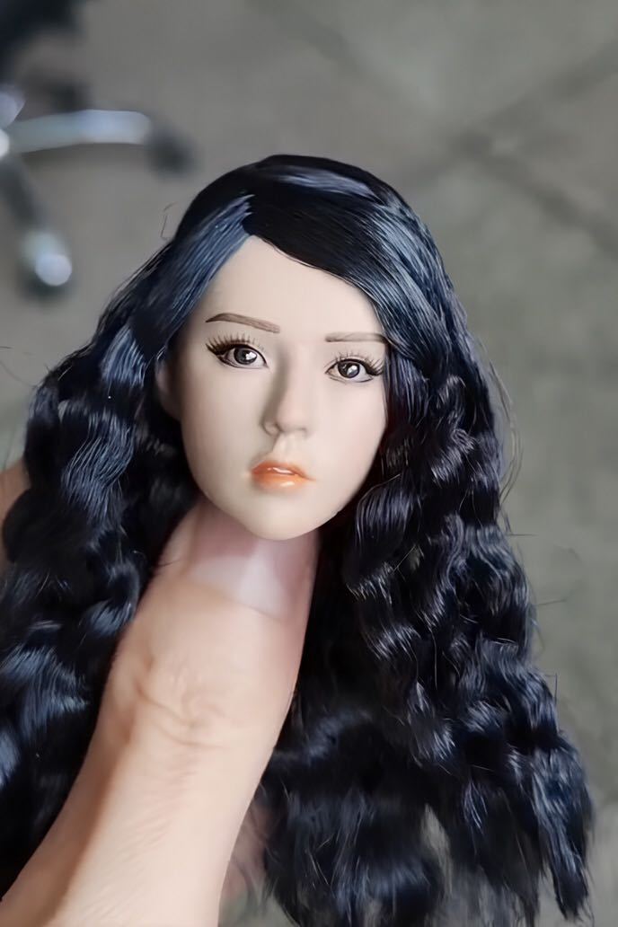 1/6女性フィギュアヘッド 12インチ 植毛タイプ アジア系美女フェイス セクシーモデル 綺麗な黒 艶髪 美少女 素体パーツ 1/6女性フィギュアヘッド 12インチ 植毛タイプ アジア系美女フェイス セクシーモデル 綺麗な黒 艶髪 美少女 素体パーツ