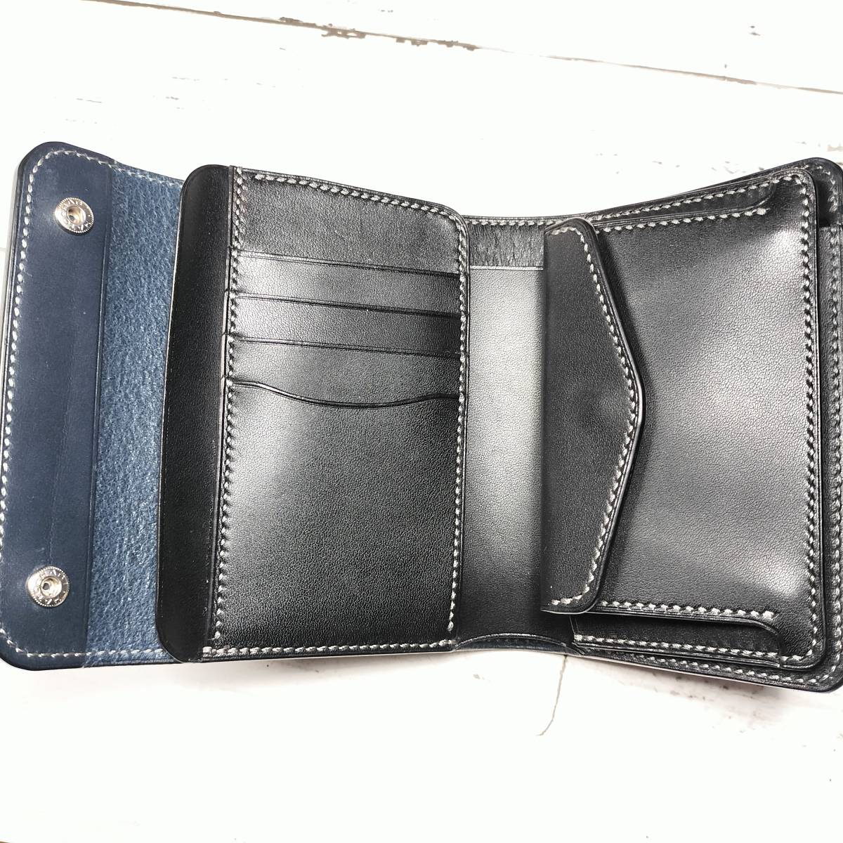 RiDo LeatherWorks【イタリアンバケッタレザー&栃木レザー】三つ折り　ミドルウォレット★ネイビー×ブラック　イタリアンレザー_画像5