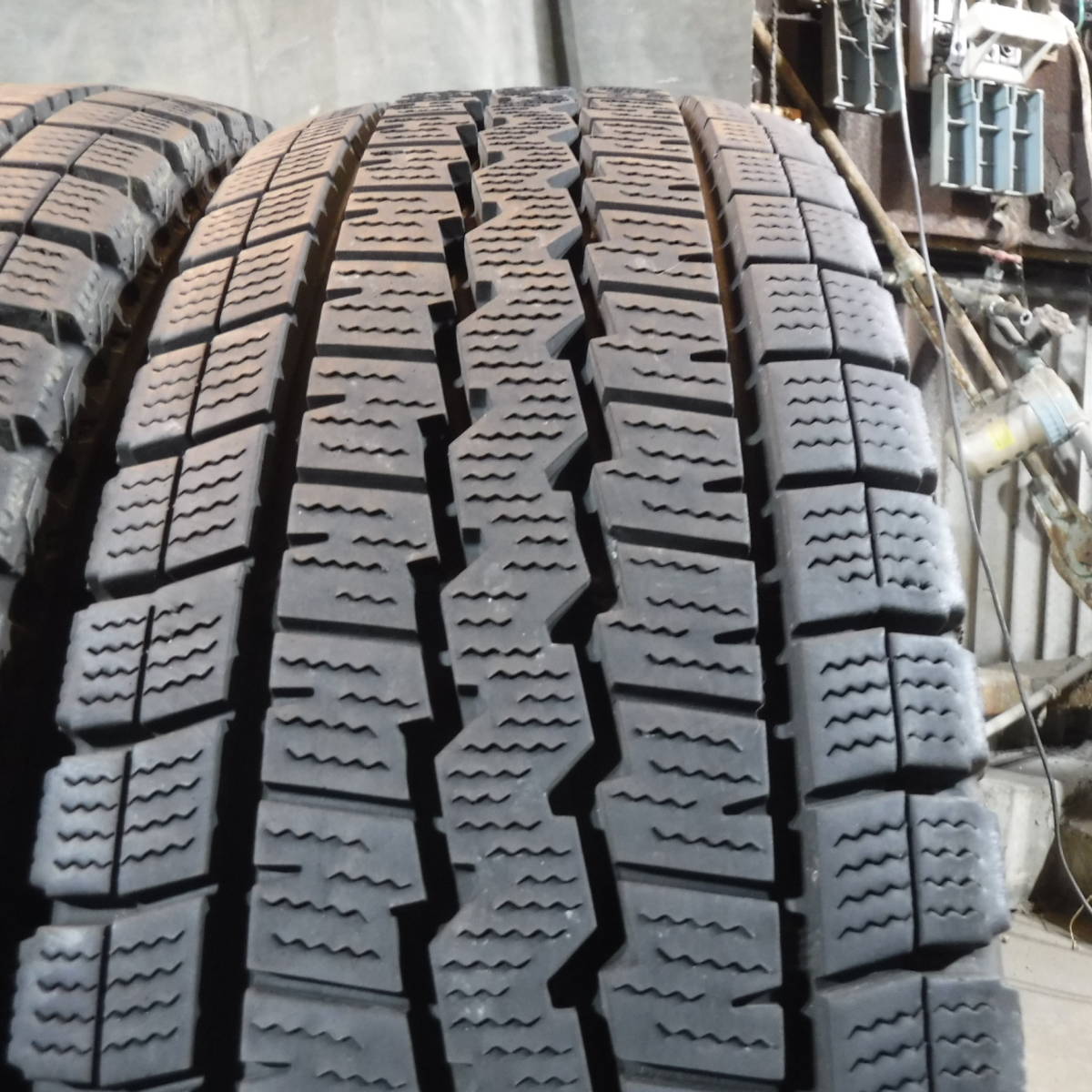 21年製 8-9分山 品質良し WINTER MAXXSV01 195/80R15 DUNLOP(ダンロップ) 愛知手渡し,交換可 個人宅配送不可 中古4本 866-86_画像8