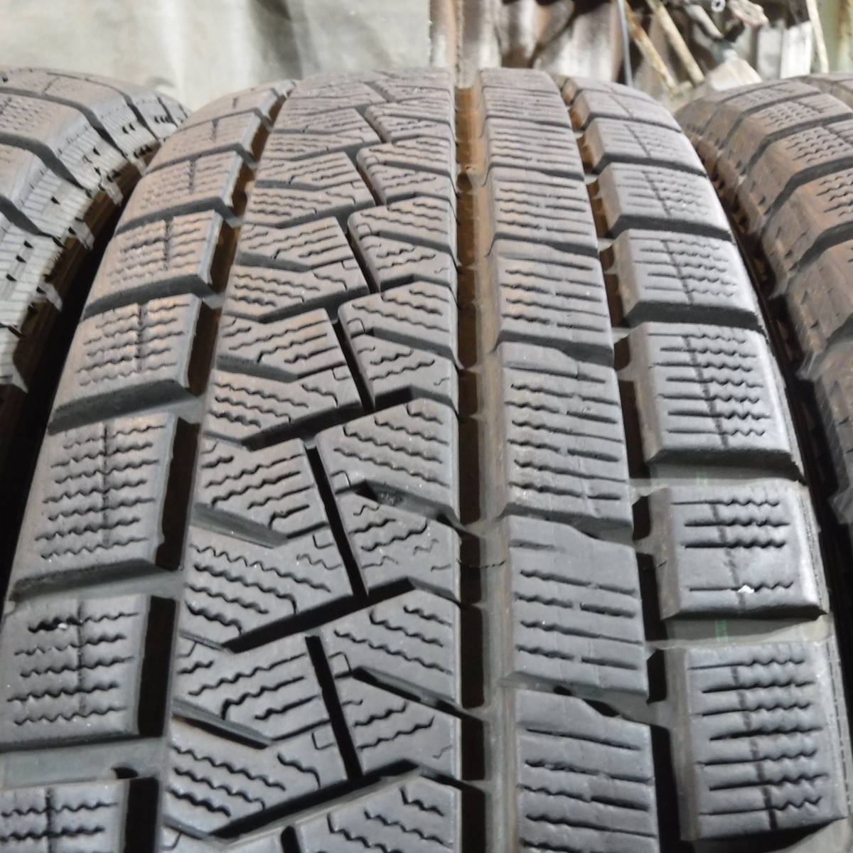 9分山 品質良し ICE ASIMMETRICO 155/65R14 中古スタッドレス PIRELLI(ピレリ) 愛知手渡し,交換可 個人宅配送不可 874-43_画像7