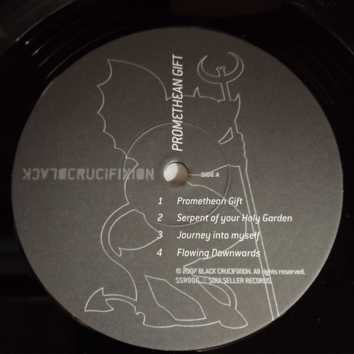 C12 中古LP 中古レコード　BLACK CEUCIFIXION promethean gift SSR006　オランダ盤　フィンランド　ブラックメタル　_画像8