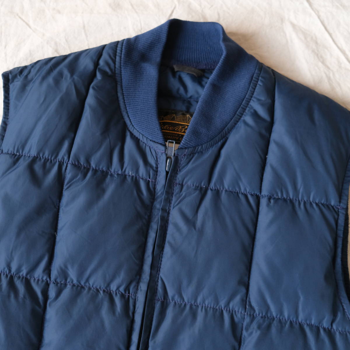 80s【 EDDIE BAUER 】エディーバウアー ビンテージ 黒タグ ジップ ダウンベスト / ネイビー 紺系 / アウトドア old 70s USA 古着_画像5