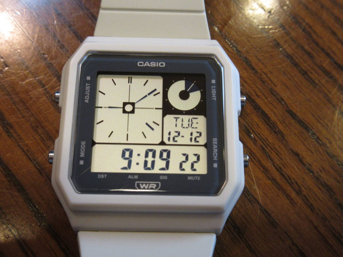 中古・美品★カシオ CASIO LF-20W-8AJF★ホワイト_画像1