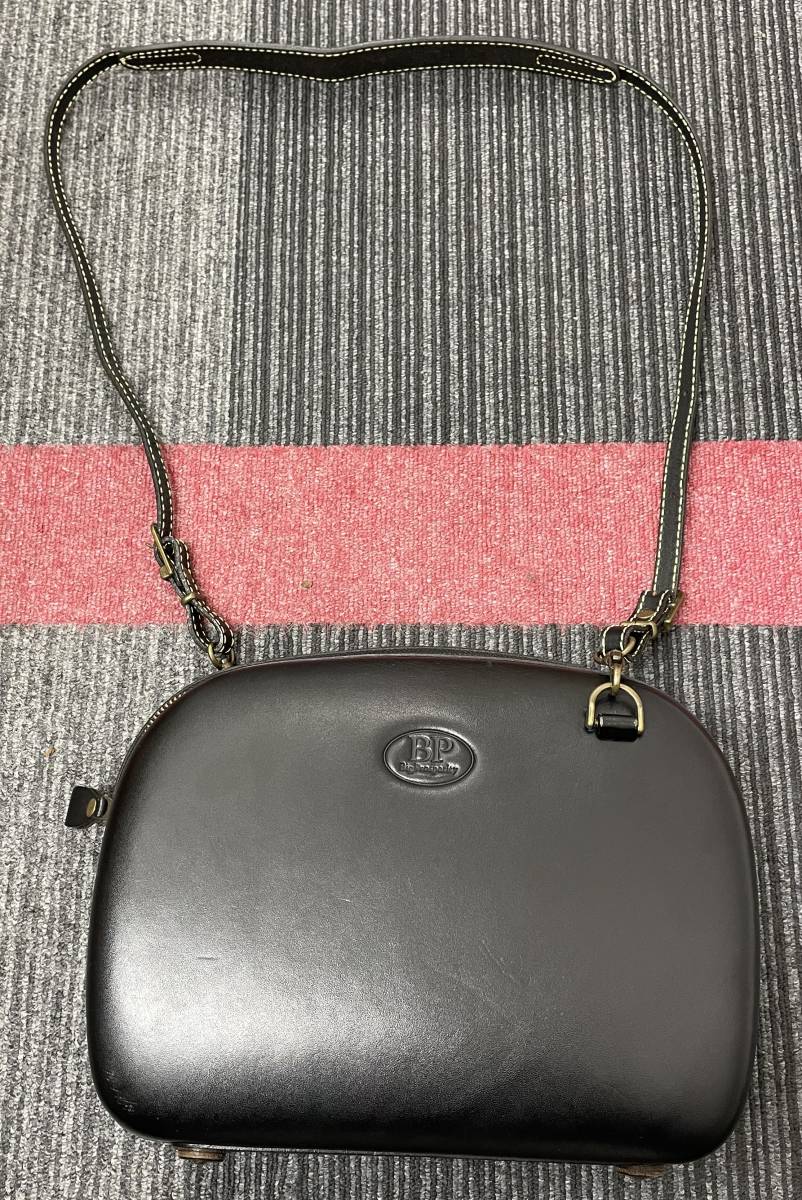  this is .. original leather BP Big Prosperity big p Roth peliti shoulder bag handbag 2WAY leather Gold metal fittings black group 