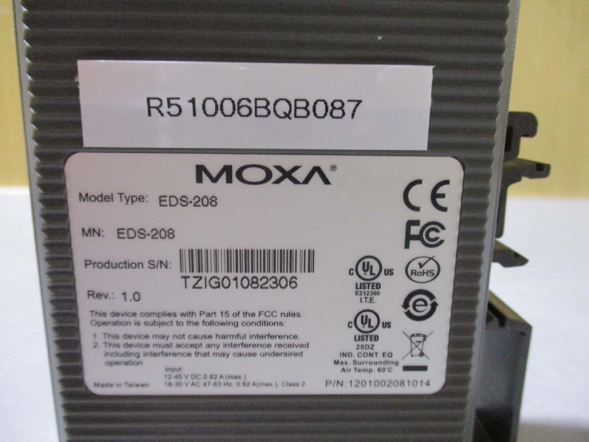 中古MOXA EDS-208 産業用8ポート・アンマネージド・イーサネット・スイッチ(R51006BQB087)_画像2