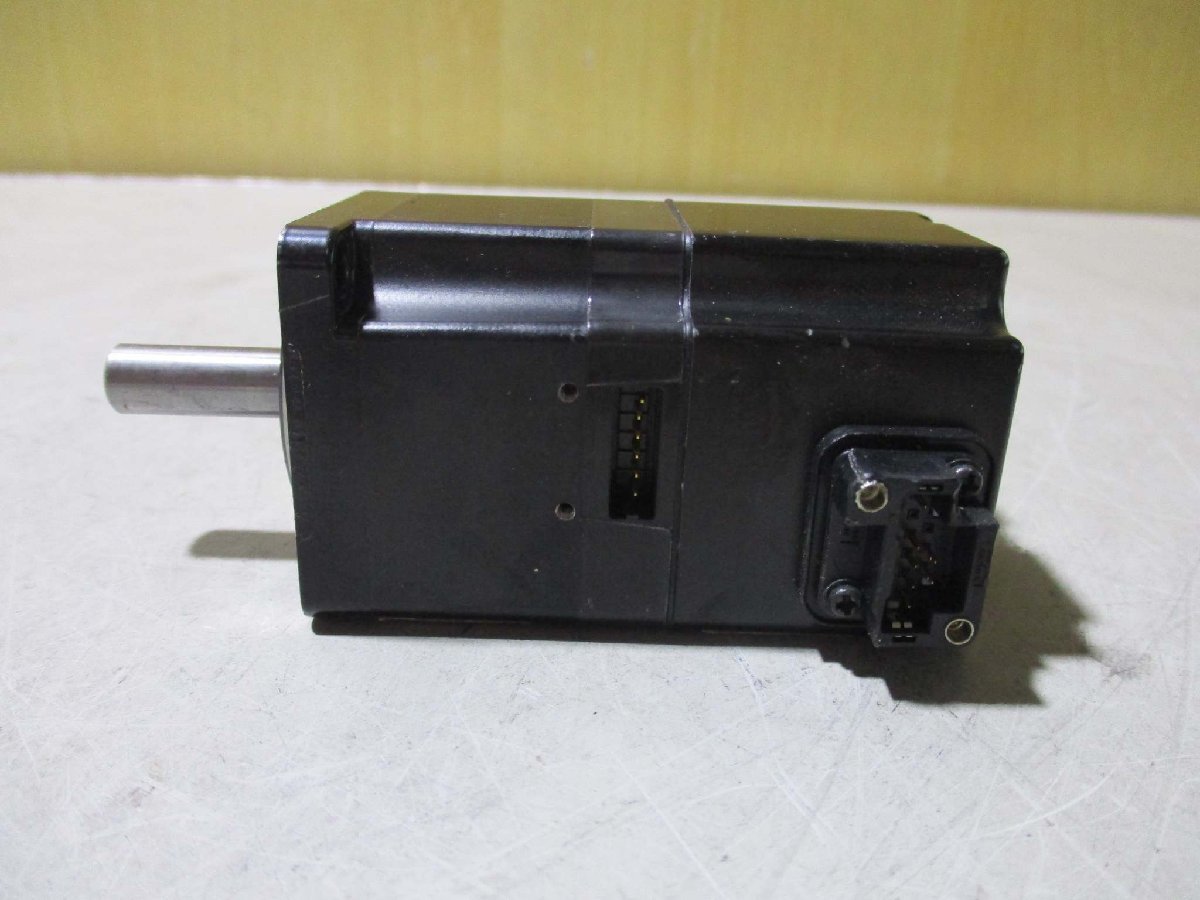 中古 YASKAWA AC SERVO MOTOR SGMJV-A5AAA21 AC サーボモーター 中古 YASKAWA AC SERVO MOTOR SGMJV-A5AAA21 AC サーボモーター