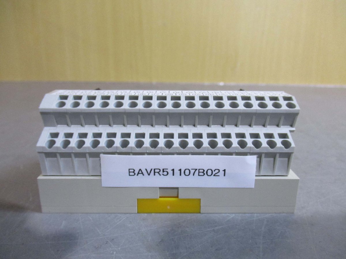中古 TOGI PCV5-1H402-TB34-M2-Y コネクタ端子台 (BAVR51107B021)_画像1