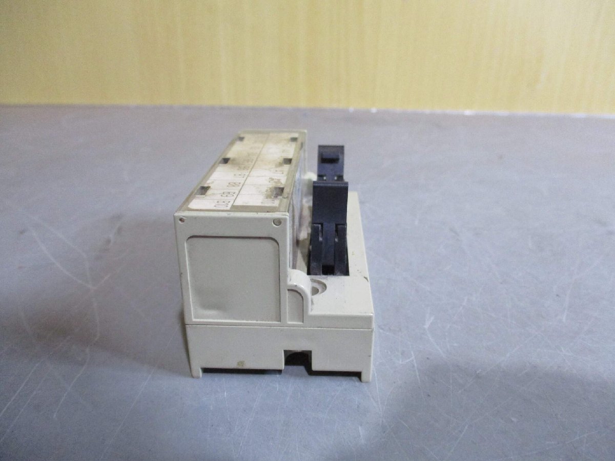 中古 OMRON CONNECTOR XW2D-20G6 コネクタ端子台 3個 (BAVR51107B037)_画像4