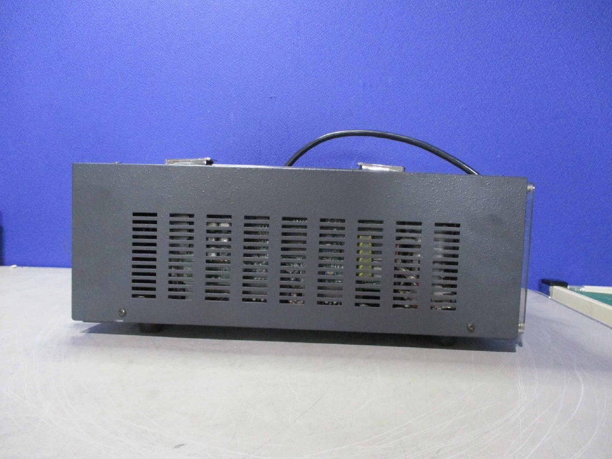 中古 TAKASAGAO GP016-10型 直流安定化電源 REGULATED DC POWER SUPPLY (PAGR51025B001)_画像3