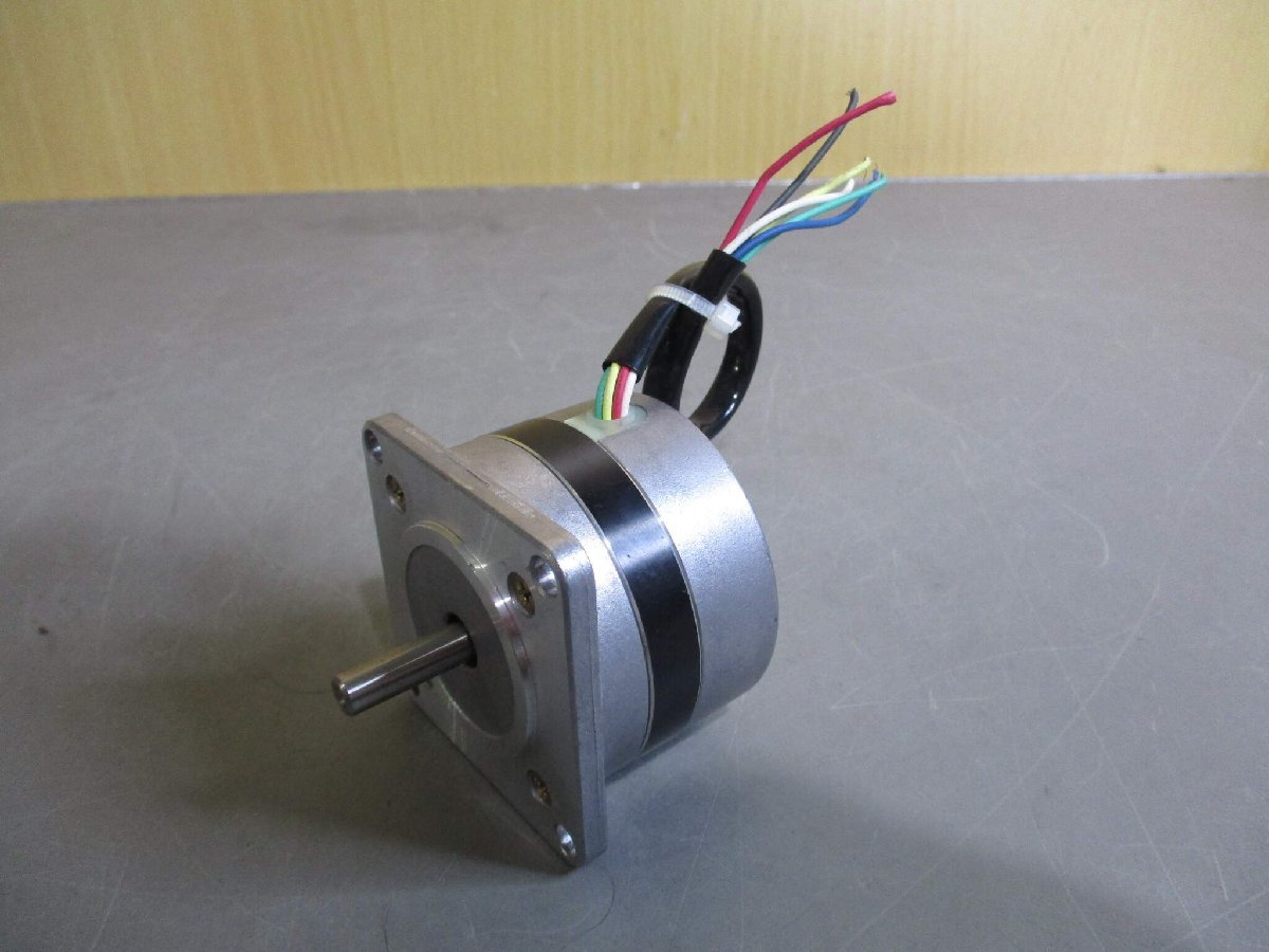 中古 ORIENTAL MOTOR STEPPING MOTOR 2-PHASE PH264-01 ステッピングモーター (KAXR51116D105)_画像6