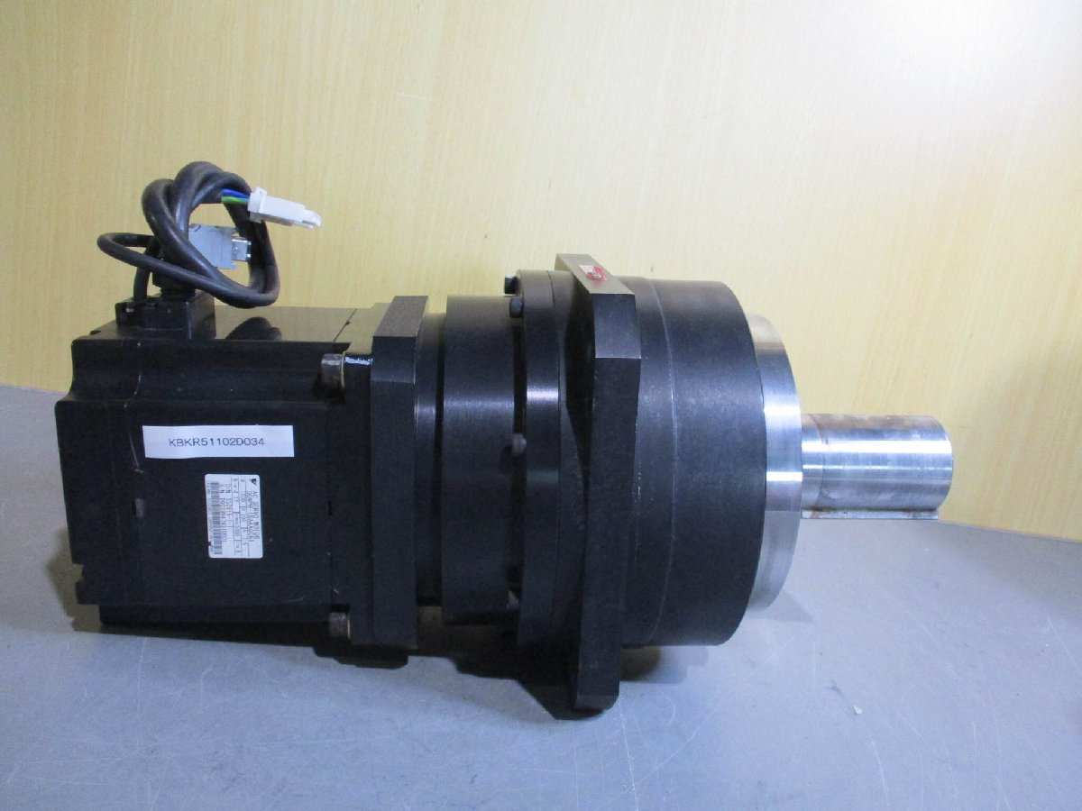 中古 YASKAWA SGMPH-15AAAGC61 ACサーボモーター 1500W 200V 7.5A ＜送料別＞ (KBKR51102D034)_画像1