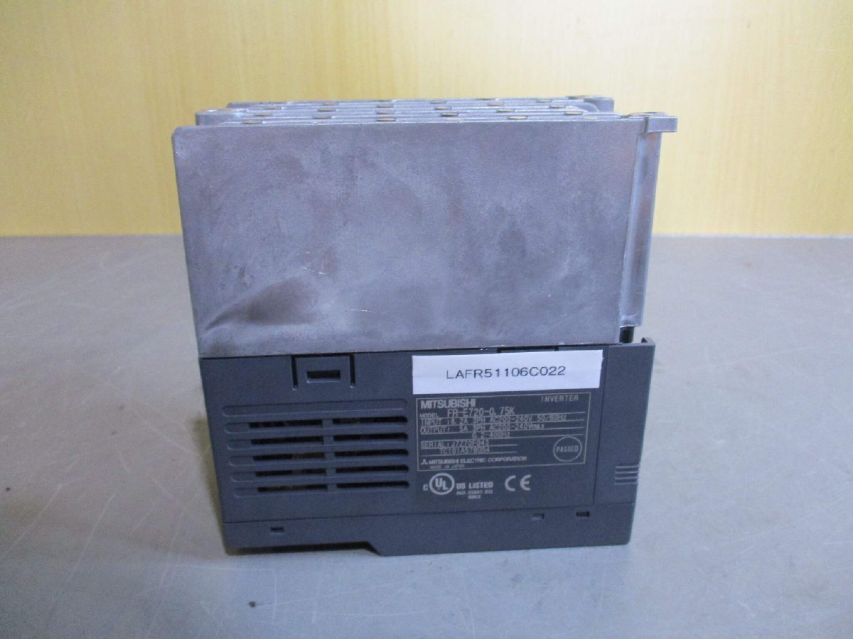 中古MITSUBISHI INVERTER FR-E720-0.75K インバータ 三相 200-240V 0.75KW(LAFR51106C022)