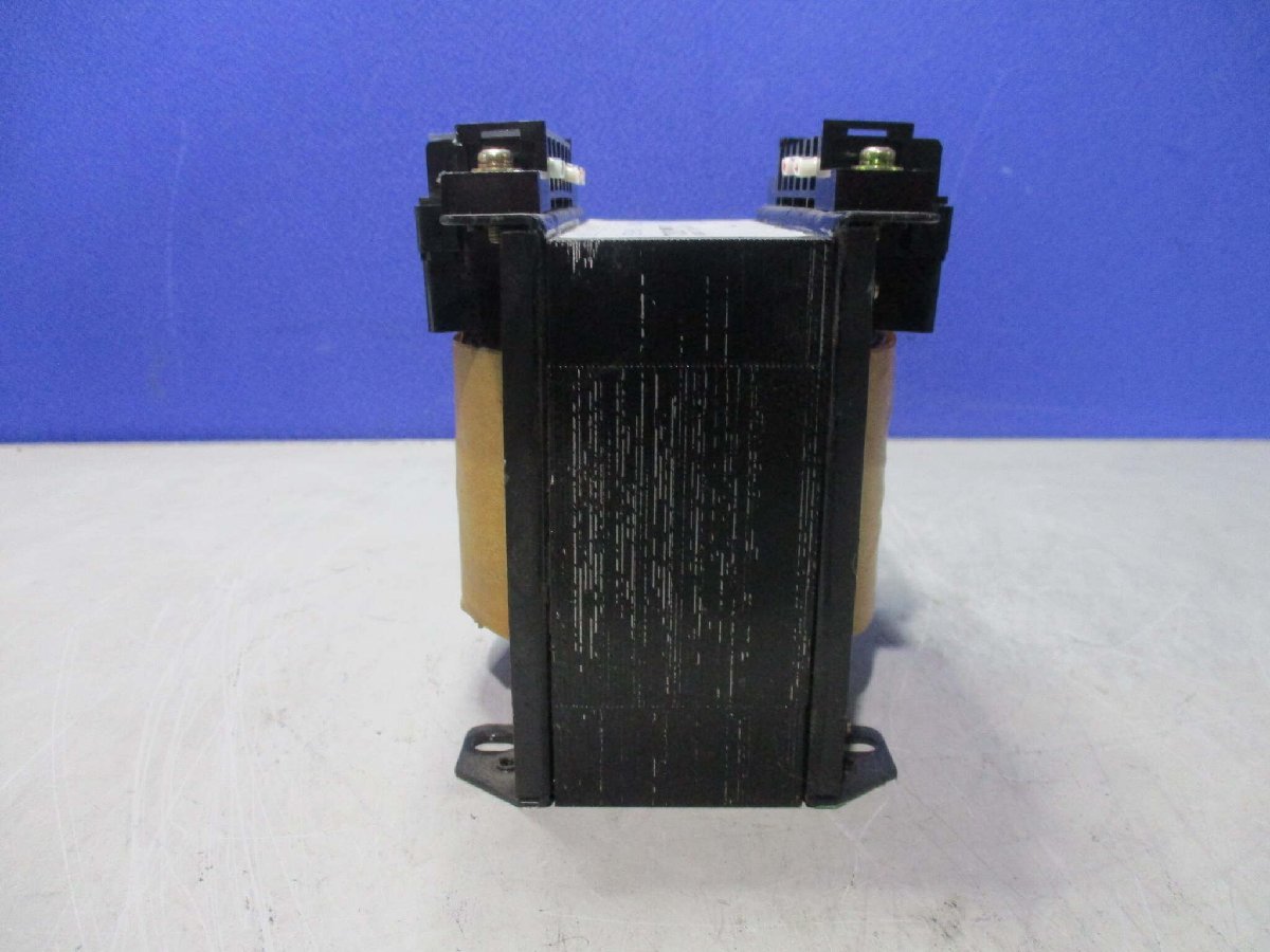 中古 TOYOZUMI isolation transformer SD21-500A CAP 500VA トランス変圧器 (JBAR51107E018)_画像4