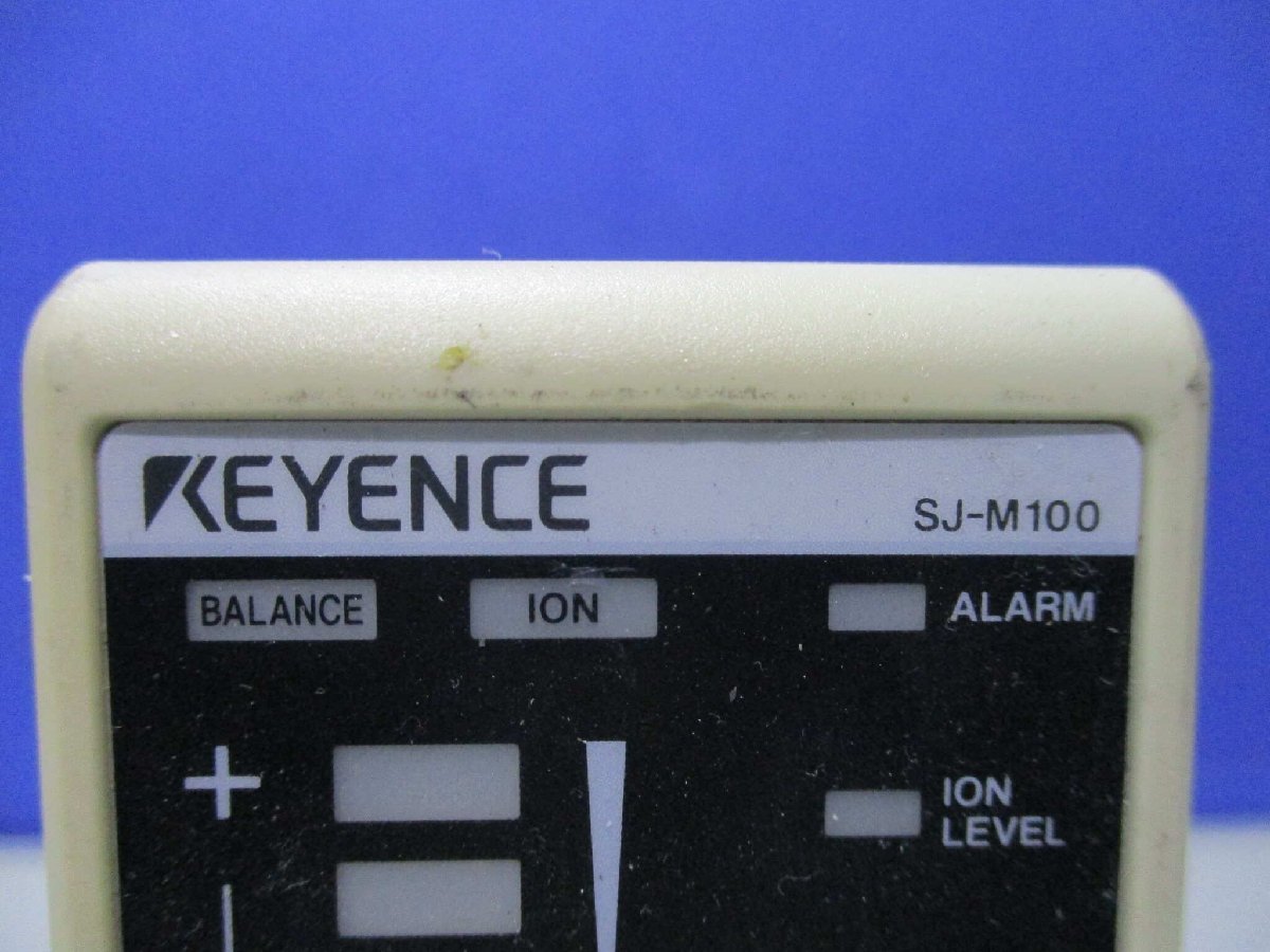 中古 KEYENCE SJ-M100 高性能マイクロ除電器 (AABR51115D071)_画像2