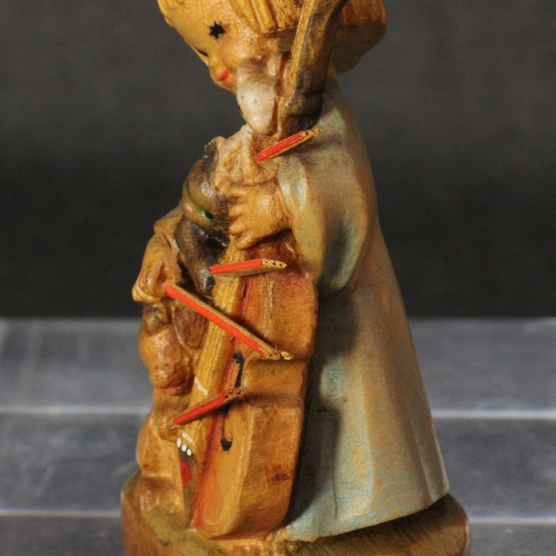 ★BRIENZ スイス ブリエンツ 木彫人形 チェロを弾く少女 フィギュリン 木製置物 一刀彫 レア★_画像7