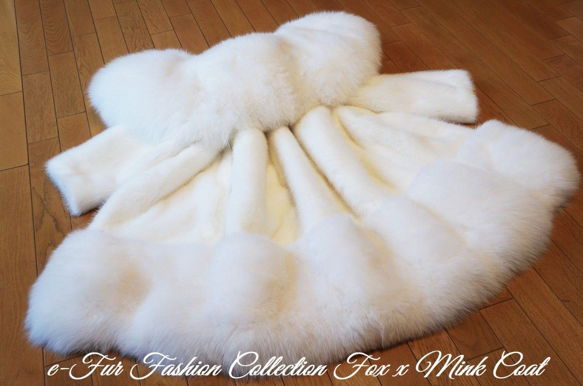 着るだけでフレンチシックな雰囲気が漂います☆上品でフランス貴族風なデザインのパールホワイト白ミンクファーコート　本物毛皮コート 