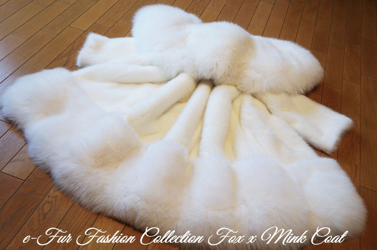 着るだけでフレンチシックな雰囲気が漂います☆上品でフランス貴族風なデザインのパールホワイト白ミンクファーコート　本物毛皮コート 