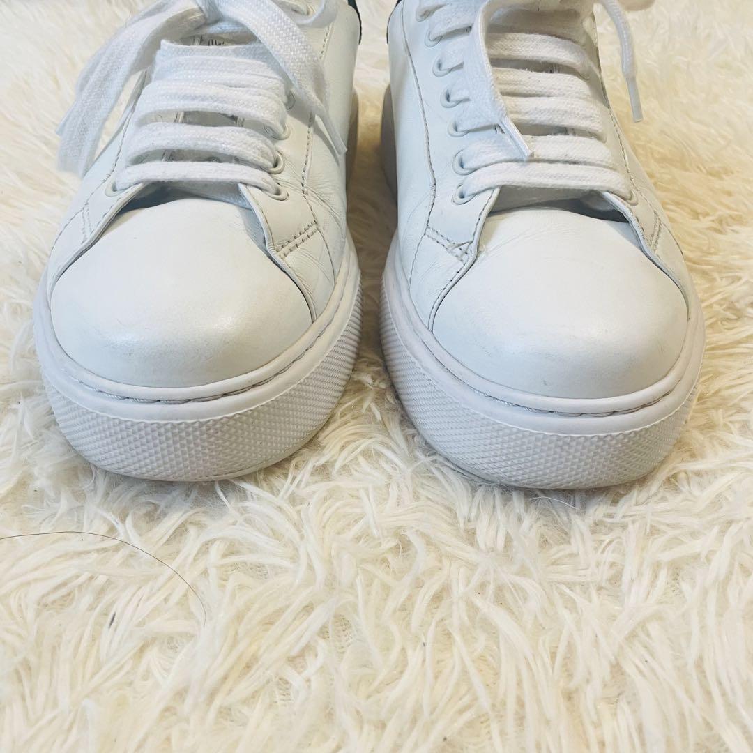 極美品 PRADA プラダ スニーカー ロー 26-26 5㎝ UK7 レザー 極美品 PRADA プラダ スニーカー ロー 26-26 5㎝ UK7 レザー