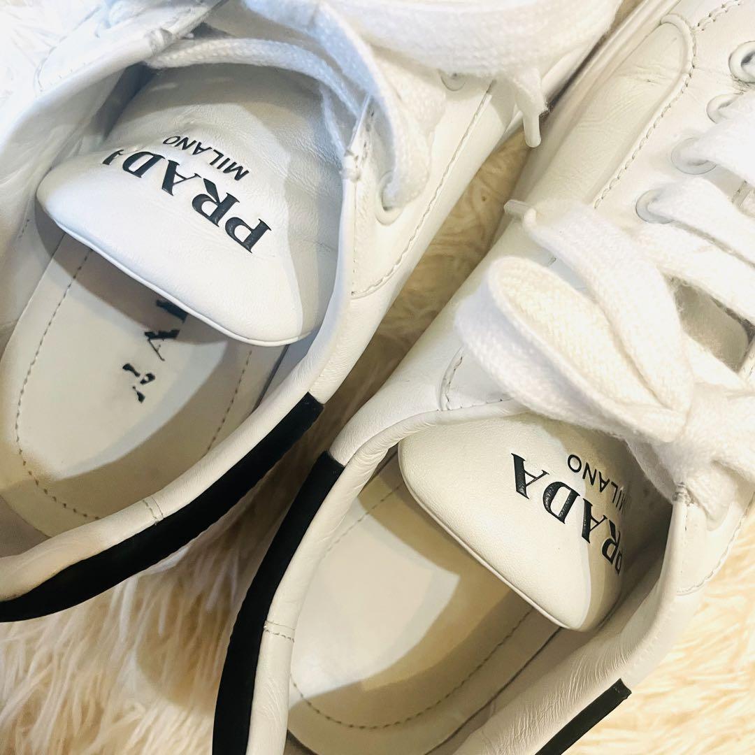 極美品 PRADA プラダ スニーカー ロー 26-26 5㎝ UK7 レザー 極美品 PRADA プラダ スニーカー ロー 26-26 5㎝ UK7 レザー