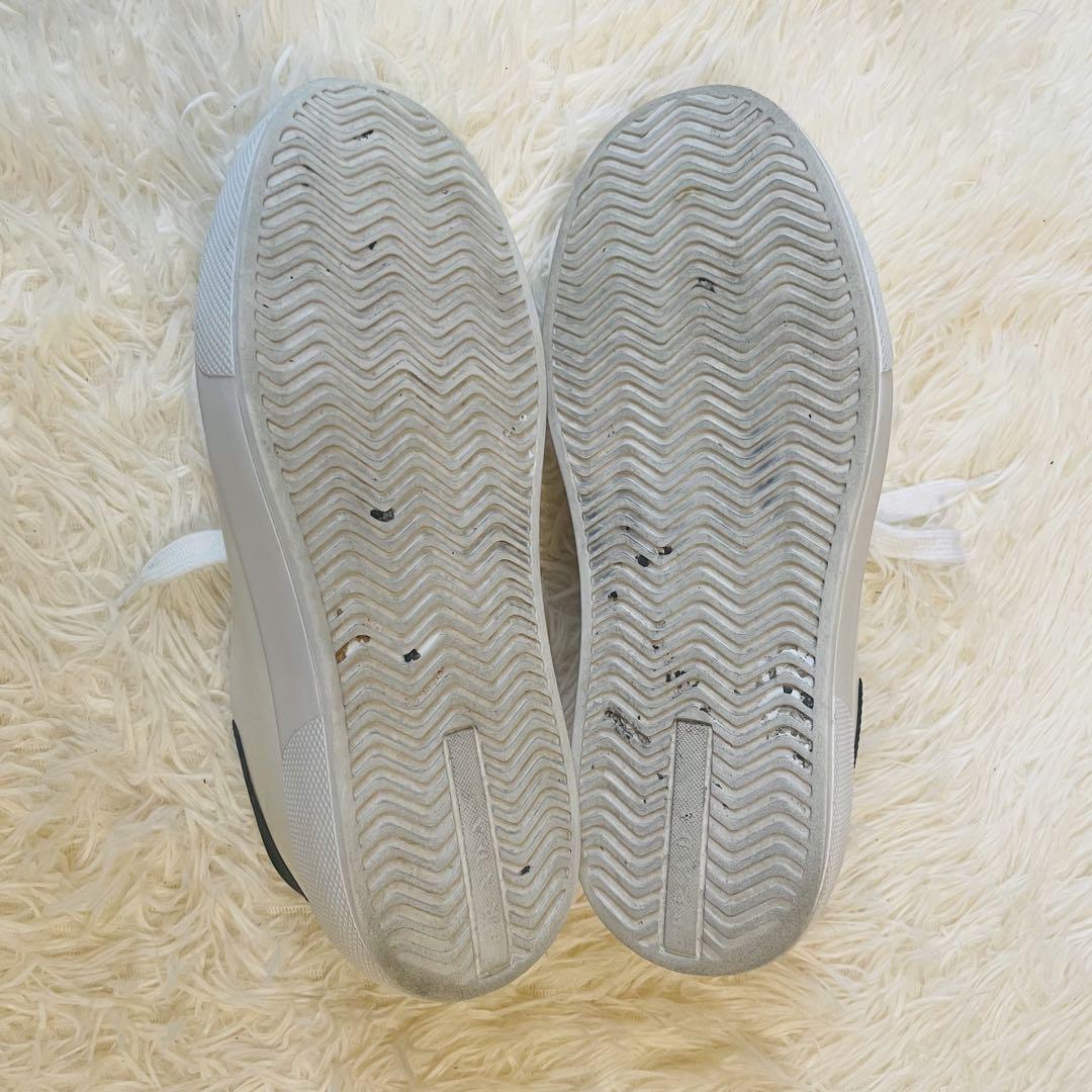 極美品 PRADA プラダ スニーカー ロー 26-26 5㎝ UK7 レザー 極美品 PRADA プラダ スニーカー ロー 26-26 5㎝ UK7 レザー