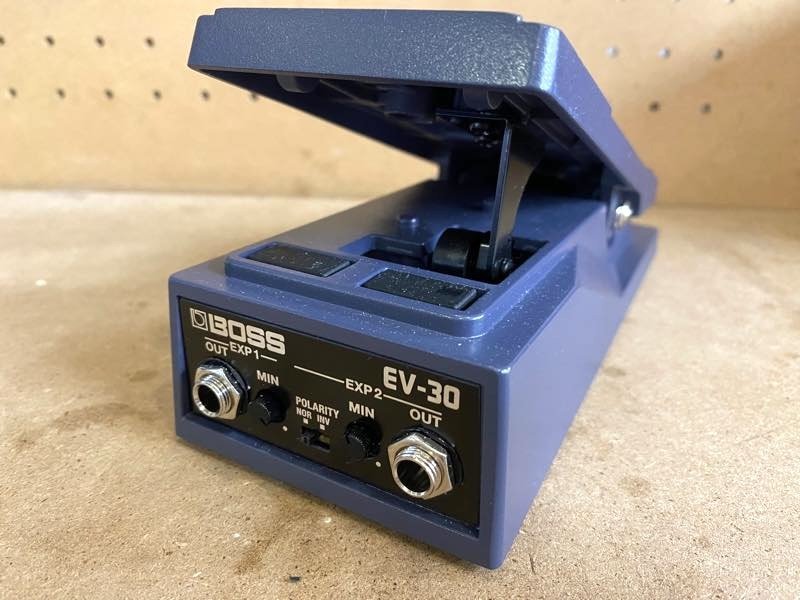 美品中古 ◆ BOSS EV-30 DUAL EXPRESSION PEDAL ◆ ボス デュアル エクスプレッションペダル 元箱付属です♪_画像5