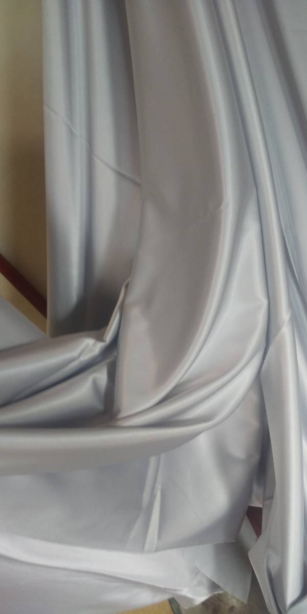 ストレッチサテン（銀ネズ）化繊　巾120ｃｍ　長さ５ｍ　ソフトタイプ　艶は控えめです。即決￥1000_画像3