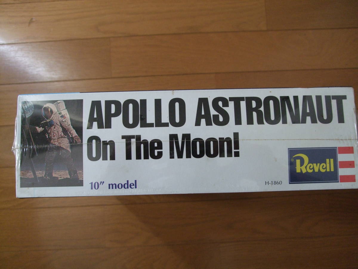  Revell Apollo Astro no-tsu month . arrival astronaut unopened Revell APOLLO ASTRONAUT On The Moon
