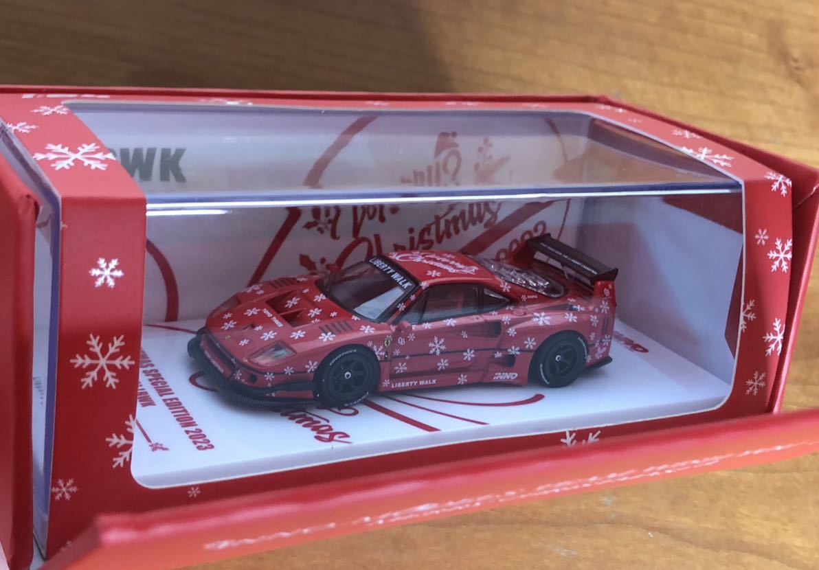 リバティーウォーク　F40 ミニカー　クリスマス限定品　INNO MODEL 1/64 _画像2