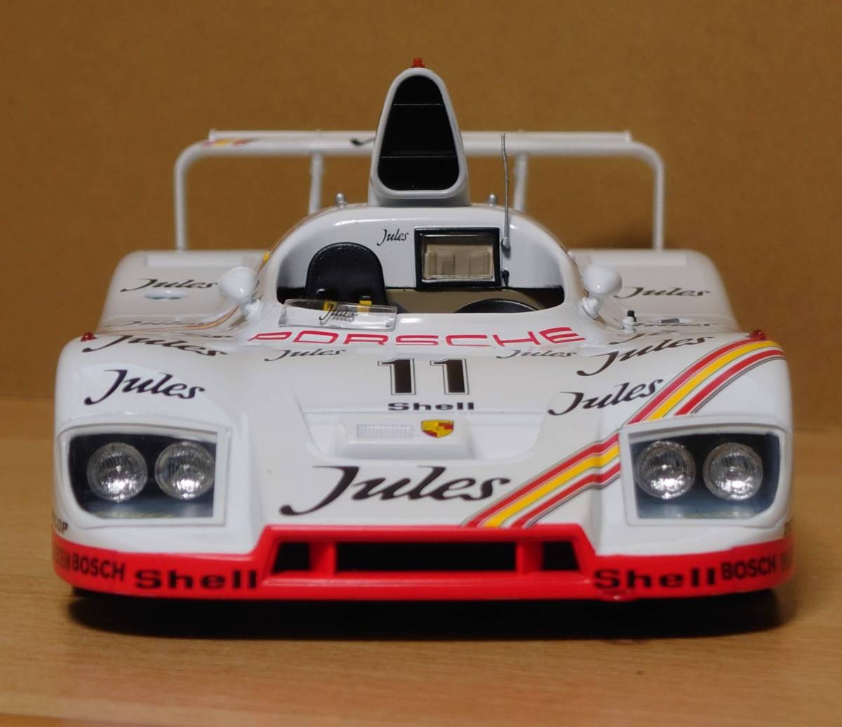 1/18 Porsche 936 Le Mans 1981 victory car #11 white Porsche 936 die-cast made minicar 