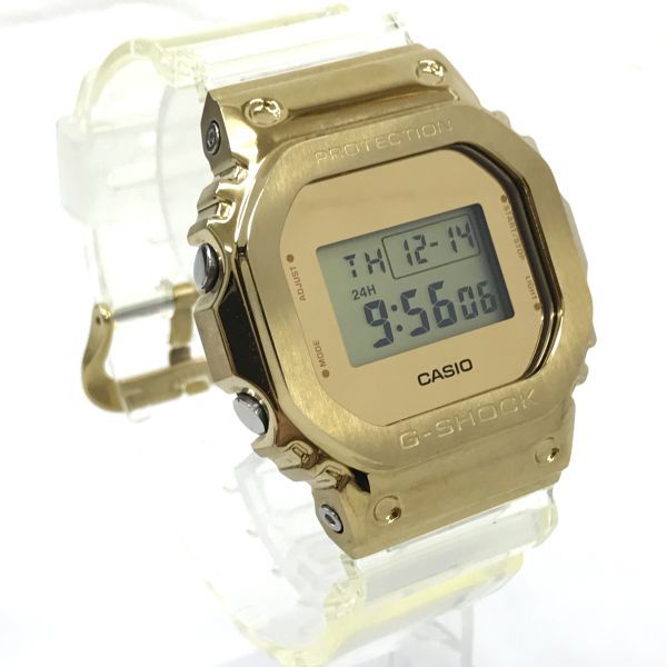 新品 CASIO カシオ G-SHOCK ジーショック 腕時計 GM-5600SG-9 クオーツ デジタル スクエア ゴールド スケルトン 箱付き 動作確認済み_画像4