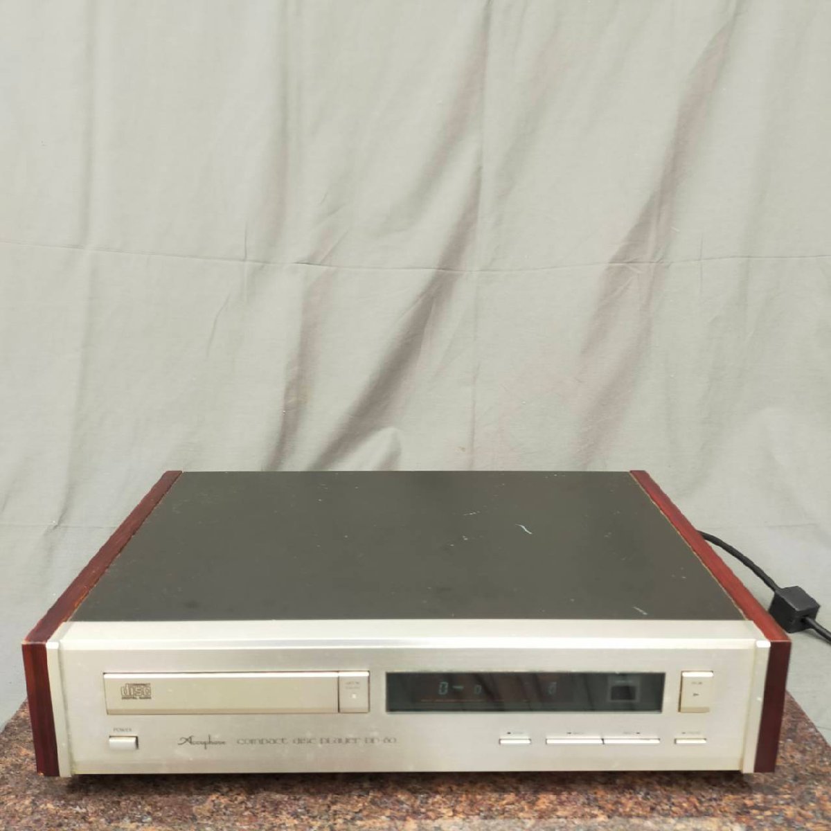 T6148＊【現状品】Accuphase アキュフェーズ DP-60 CDプレイヤー_画像3