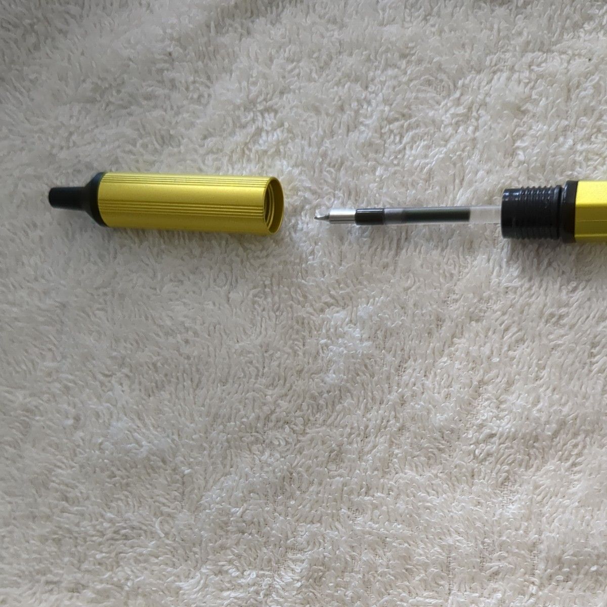 三菱 油性ボールペン ジェットストリームエッジ 0.28限定色イエロー