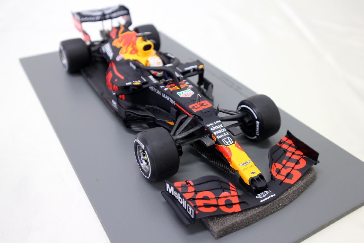 ＜中古品＞spark model ミニカー 1/18 アストンマーチン Red Bull Racing RB16 #33 Winner 70th Anniversary GP 2020(60423120219180DJ)_画像4