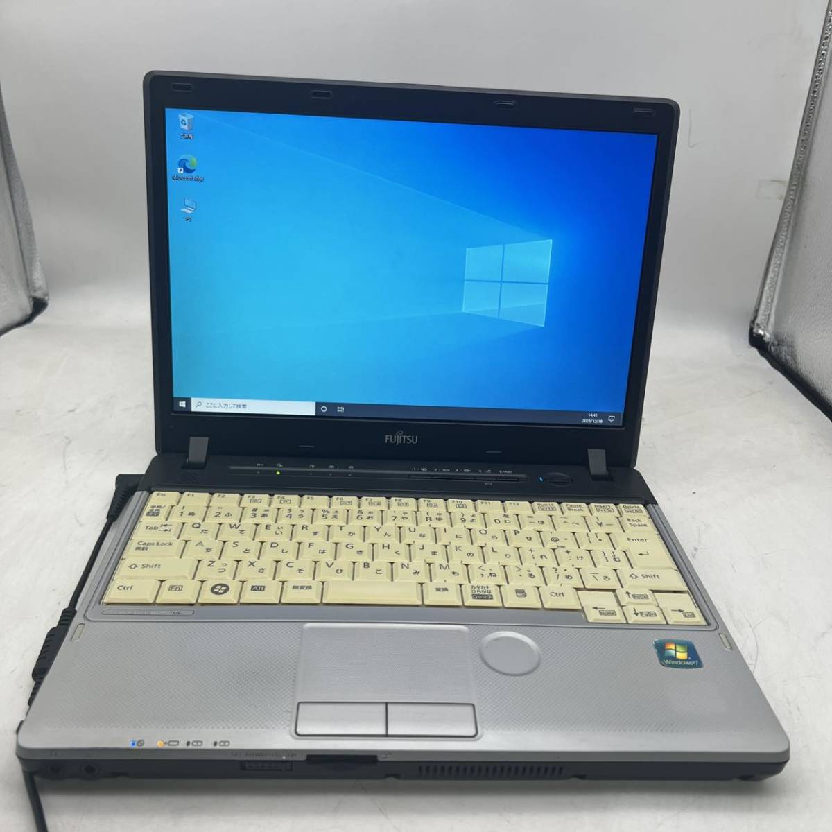 office 2019/Win10/FUJITSU/LIFEBOOK P771/第2世代 Core i5/メモリ 4GB/HDD 160GB /12.1インチ/線LAN/④