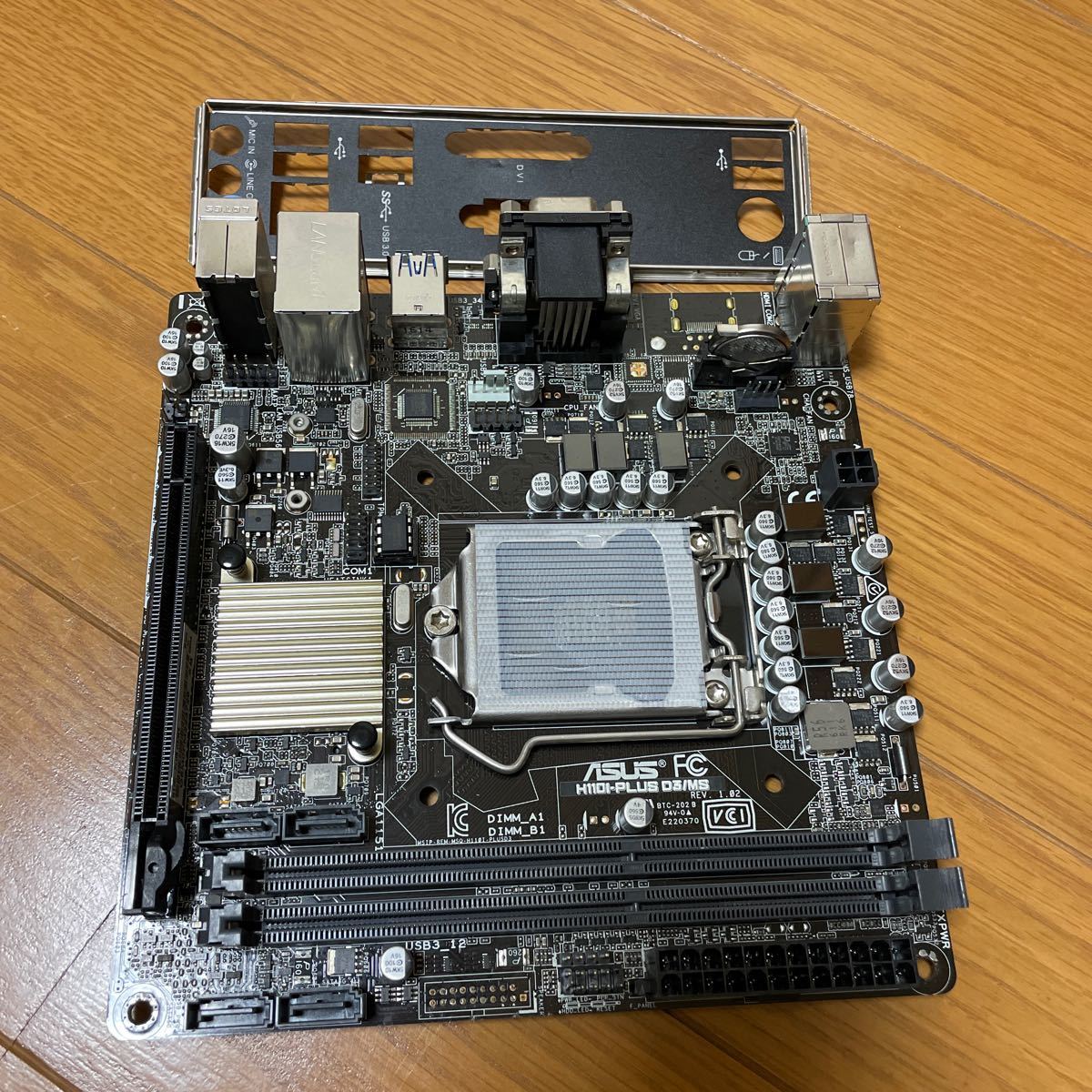 ASUS ITX マザーボード H110I-PLUS D3/MS LGA1151 DDR3 BIOS起動確認済_画像1