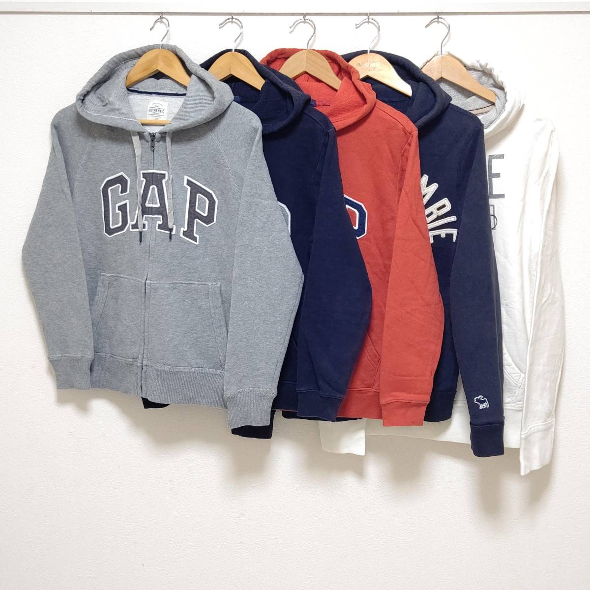 お得!!【まとめ売り】スウェット パーカー 5着セット GAP ギャップ アバクロ アメリカンイーグル カレッジ アメカジ古着 メンズXS/SWP-15j_画像1