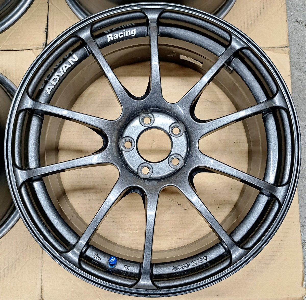 ヨコハマ アドバンレーシングRS ホイール 4本　18インチ 7.5J 100 スバル BRZ フォレスター レガシィアウトバック トヨタ 86 プリウス_画像2