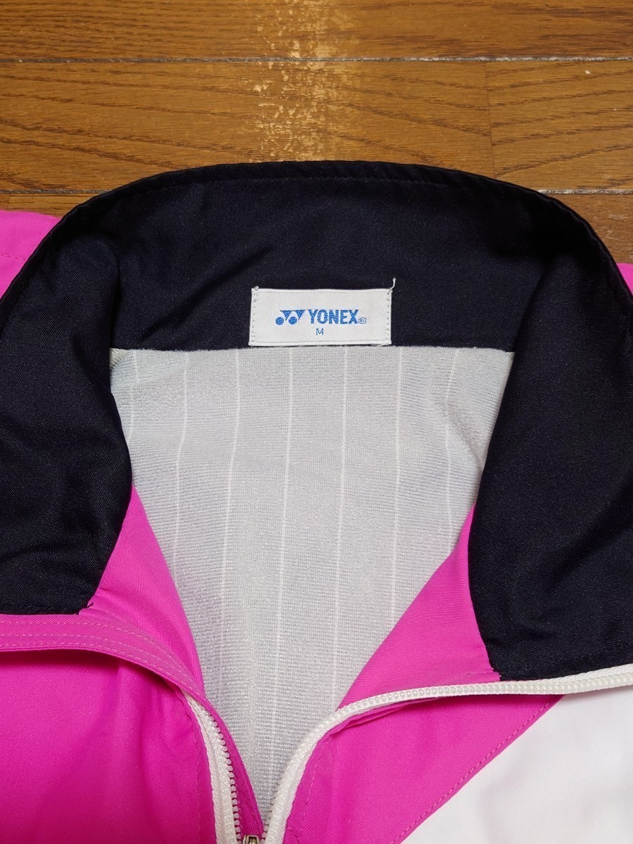 YONEX　ヨネックス　ウインドブレーカー　ヒートカプセル　美品　ユニセックスMサイズ　ピンク、黒、白色　テニス　バドミントン_画像3