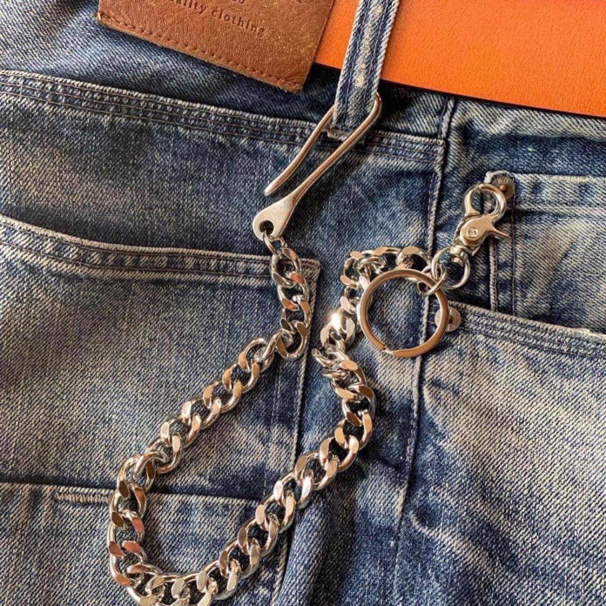 Hanging Pant Chain 