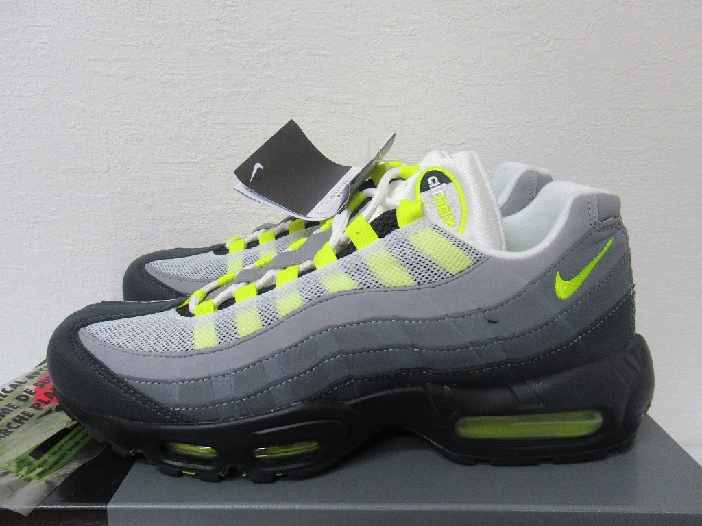 新品未使用 NIKE AIR MAX 95 OG BLACK/YELLOW LT GRAPITE US8.5 26.5cm CT1689 001 ブラック/ネオンイエロー/ライトグラファイト_画像2