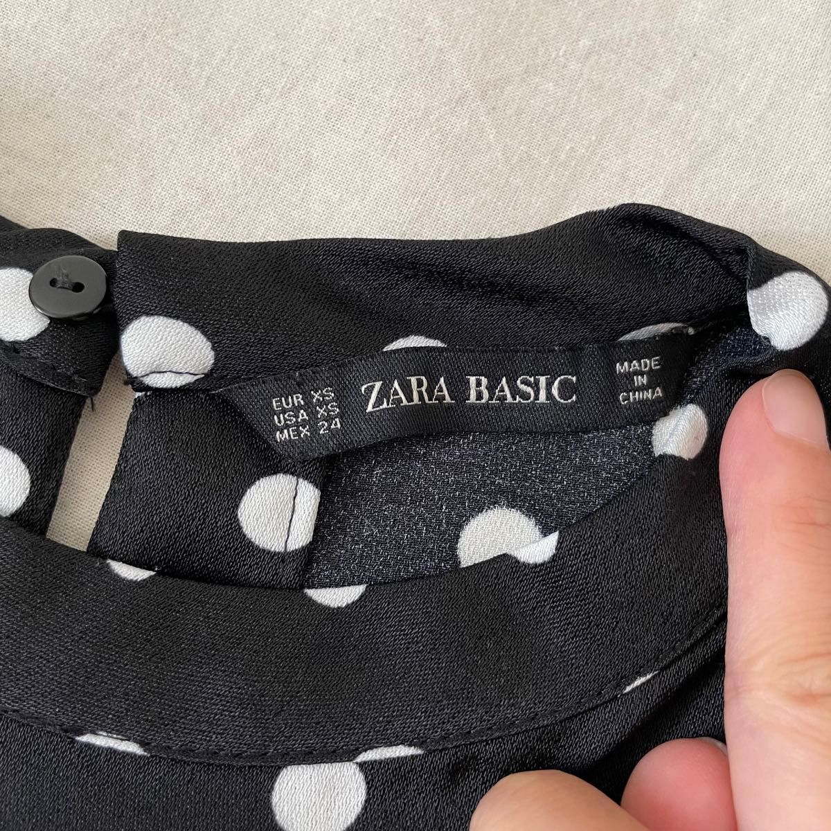 ZARA BASICザラベーシック ドッドワンピース ブラック×ホワイト