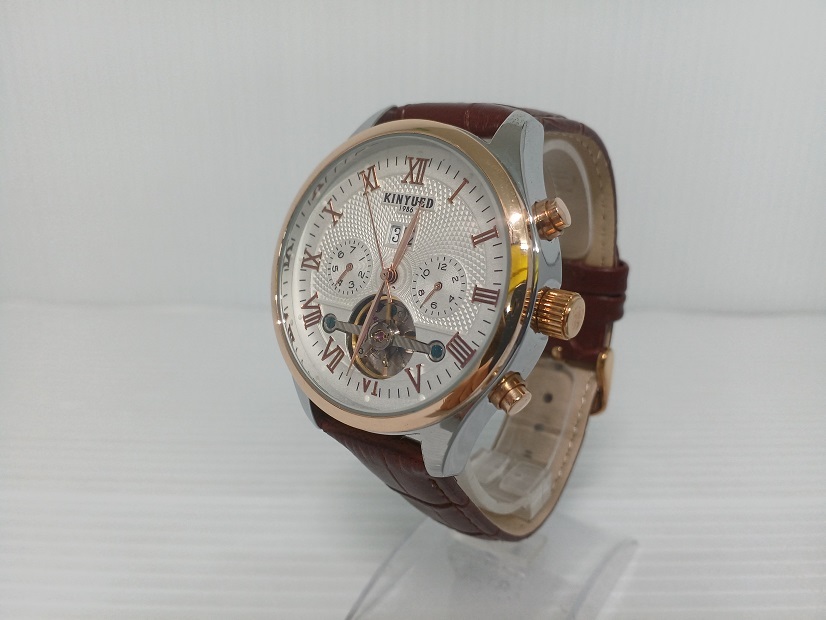 KINYUED メンズ腕時計 クロノグラフ 自動巻き ゴールド レザー ブラウン【中古品】 〇YR-51397〇
