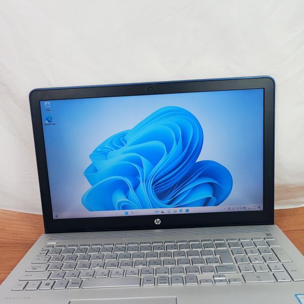 ノートパソコン HP Pavilion - 15-cc103tu TPN-Q190 Core i5-8250U 1.6GHz 起動確認済みジャンク_画像2