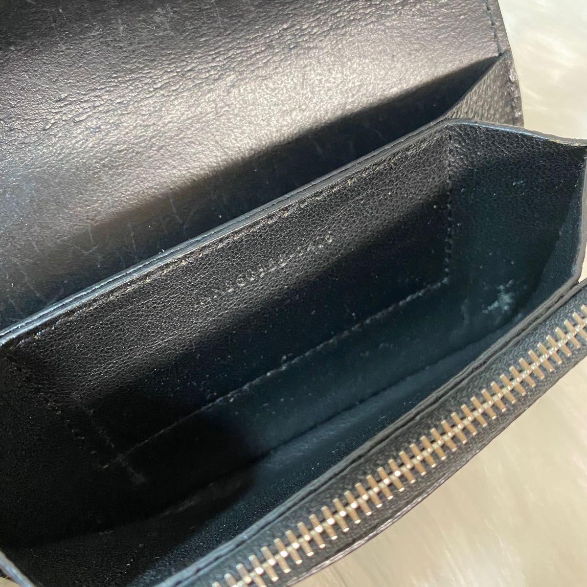SAINT LAURENT チェーンウォレット 希少 二つ折り 財布 ブラック SAINT LAURENT チェーンウォレット 希少 二つ折り 財布 ブラック