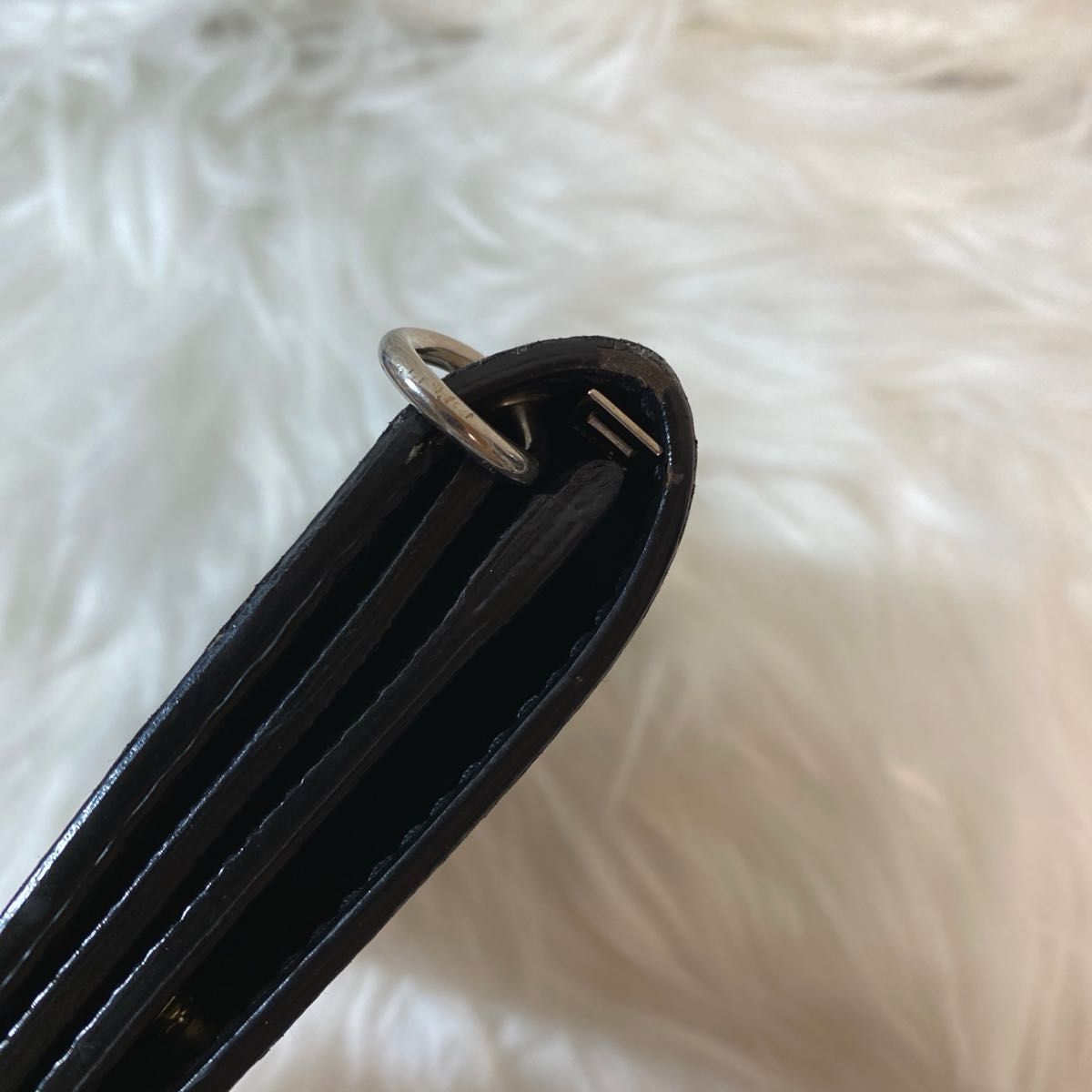 SAINT LAURENT チェーンウォレット 希少 二つ折り 財布 ブラック SAINT LAURENT チェーンウォレット 希少 二つ折り 財布 ブラック