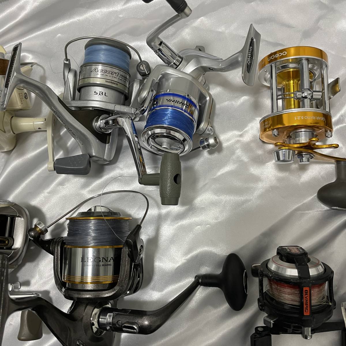 ★ジャンクリールなど各種大量まとめ★LUXEL-V2500/DYNAMIC700S /DAIWA★SHIMANO★など２３点６㎏以上★大量★スピニングリール★釣り具_画像5