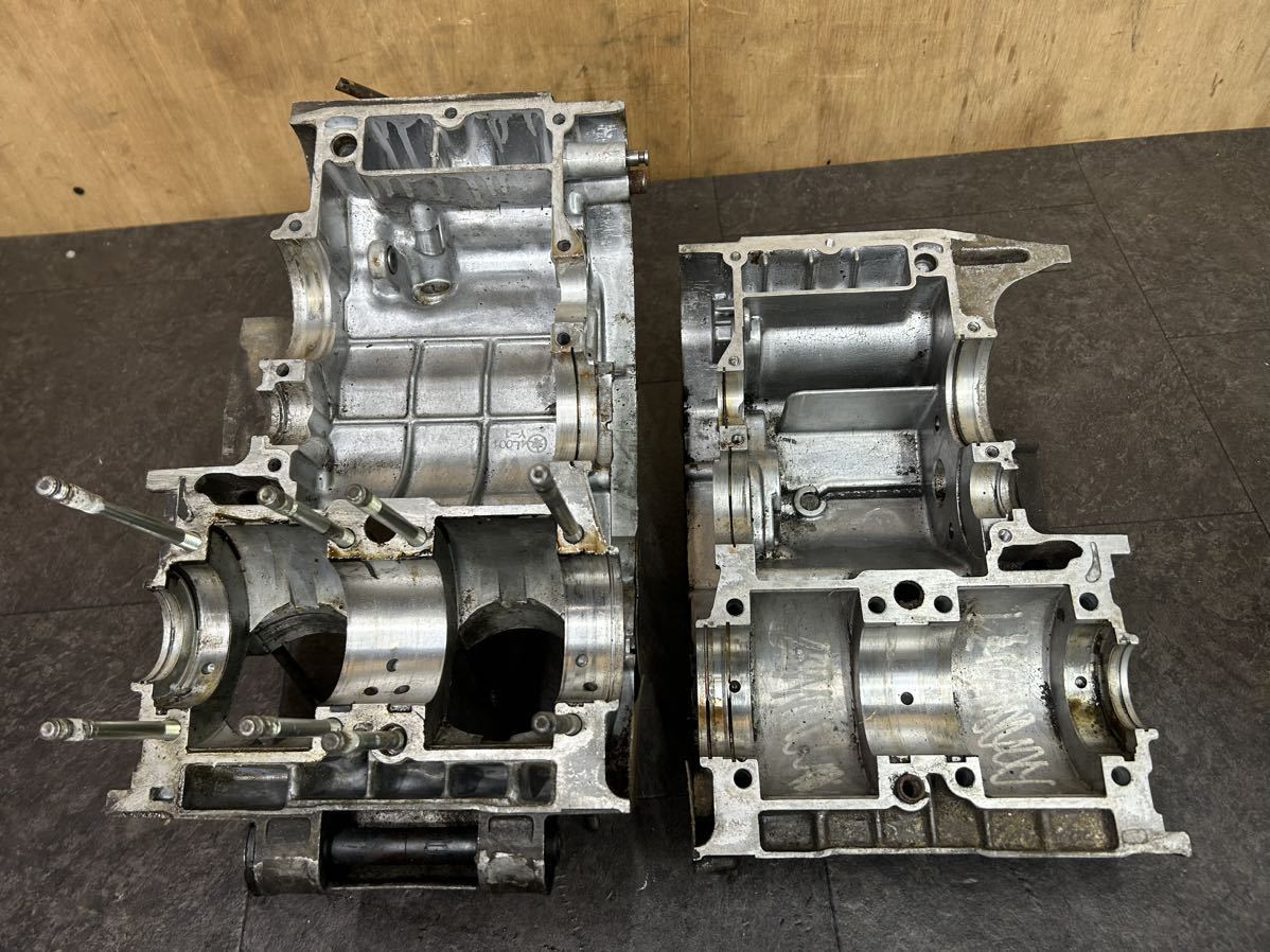 ヤマハ RZ250 4L3 純正 クランクケース 上下 エンジン部品 焼き付き無し RZ350 4U0_画像7