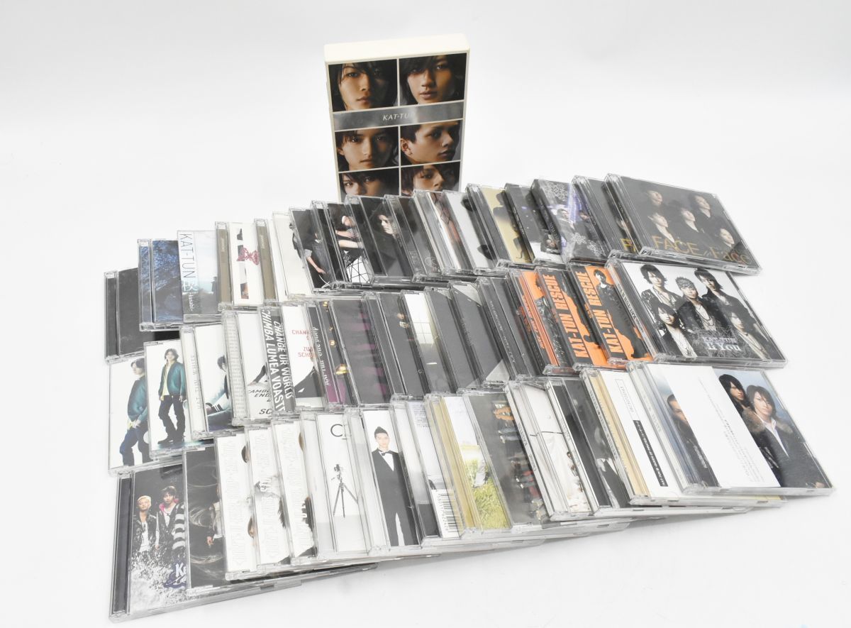 (685M 1220S16) １円～ 【美品】KAT-TUN CDまとめ売り DVD付き 音楽 ミュージック コレクション_画像1