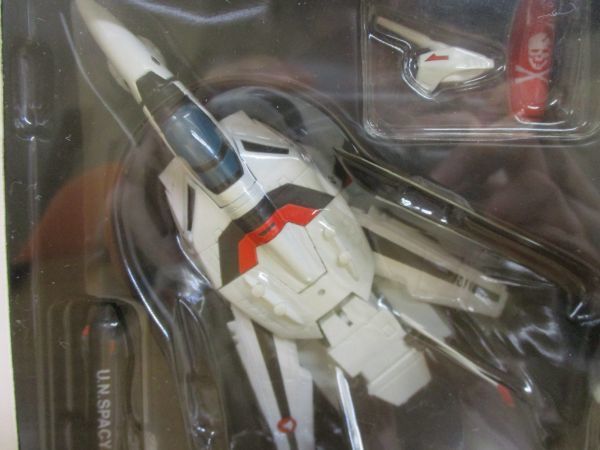 #w115【梱80】海洋堂 リボルテックヤマグチ マクロス No.082 三段変形バルキリー VF-1A 一条輝機 フィギュア_画像4