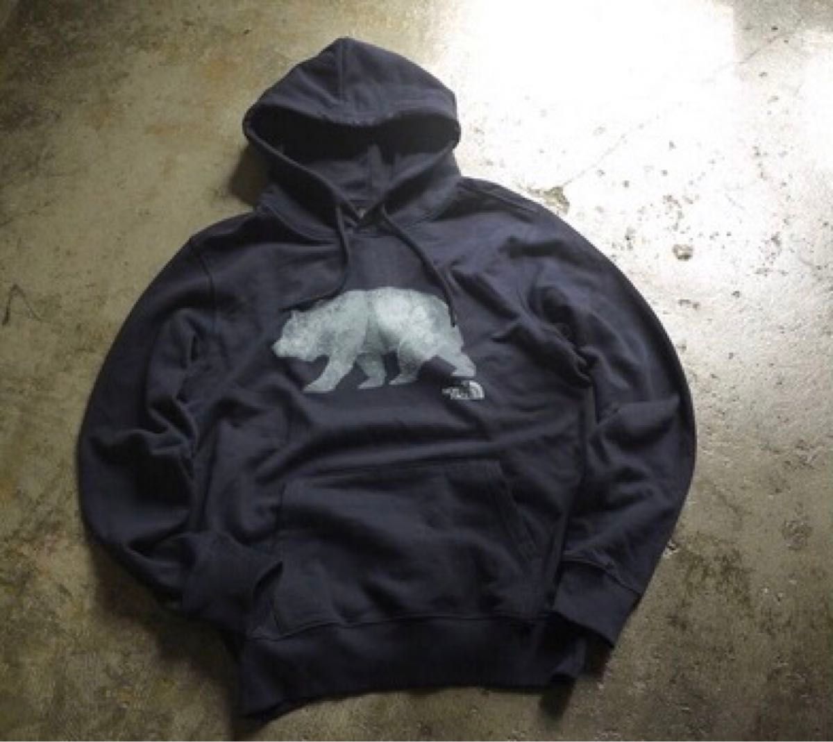 【新品タグ付き】ノースフェイス 海外限定 裏起毛スウェット ベアープリント BEAR HOODIE ネイビー US-S 即納